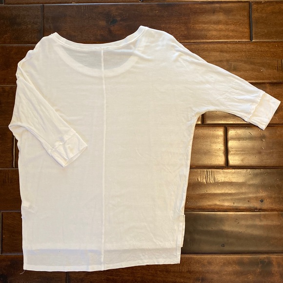Express Half-Sleeve White Top - Picture 2 of 4